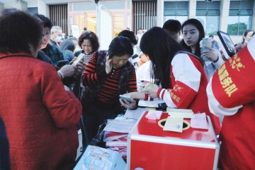 元游棋牌app下载-第二现场同样火爆！武汉“楚超”分会场近千名球迷共襄足球盛宴
